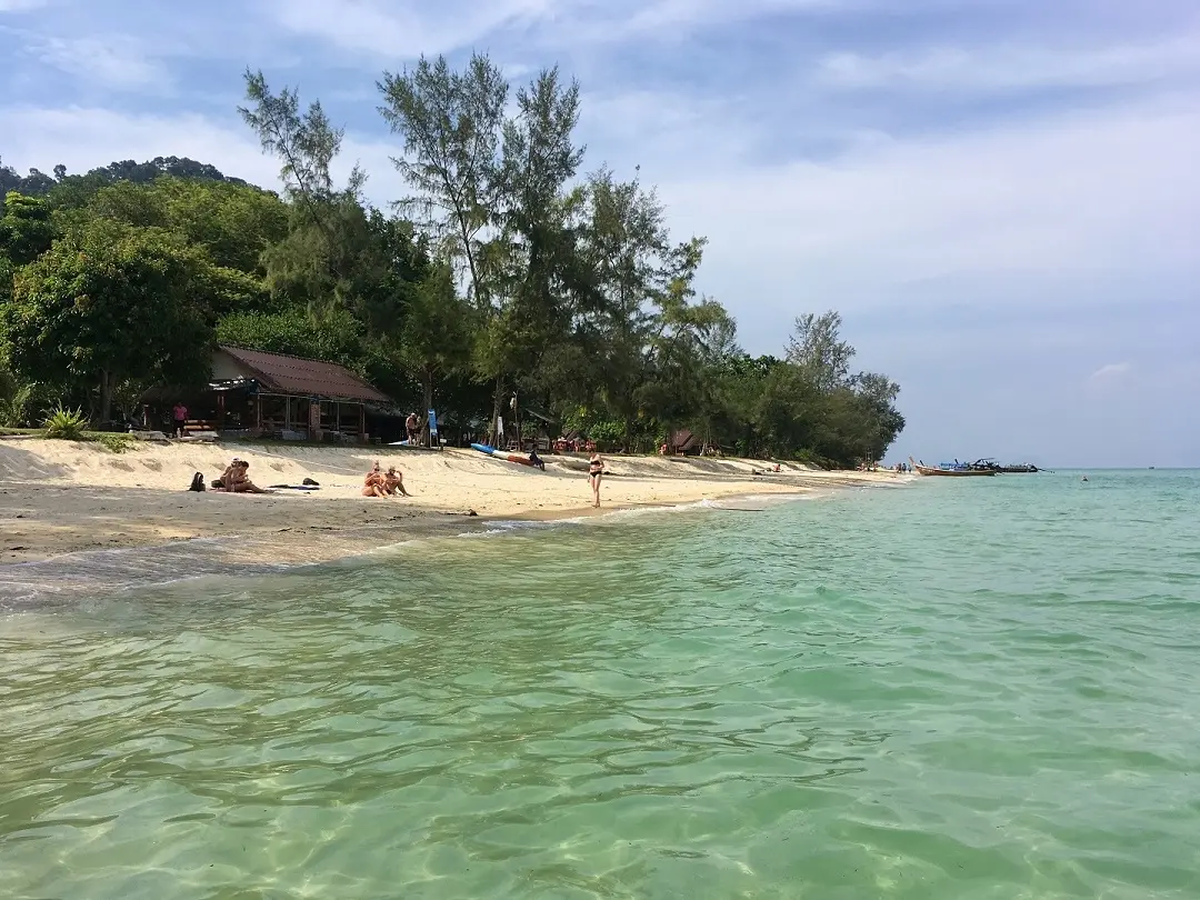 Thaiföldi utazás látnivalók és tengerpartok