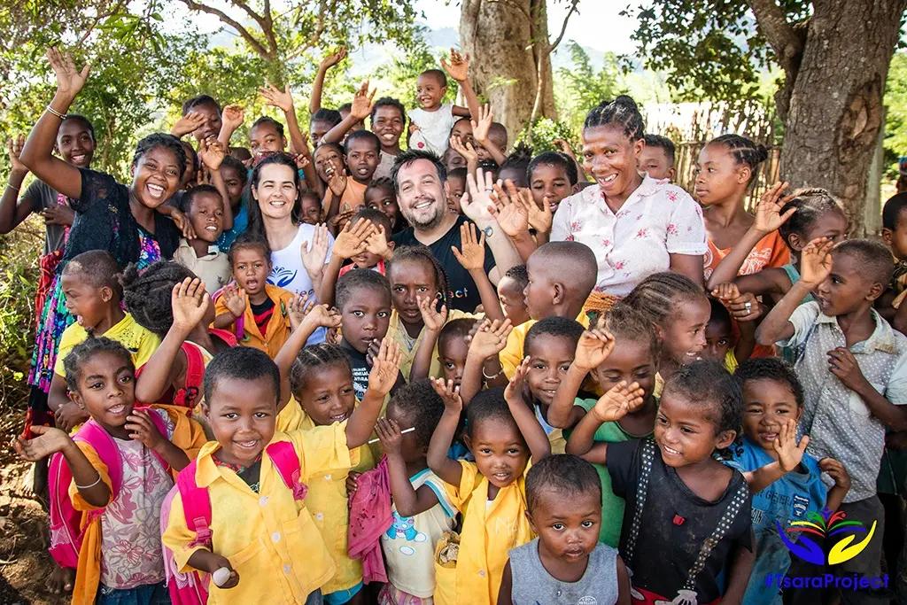 iskolaépítés Madagaszkáron Tsara Project vezetésében