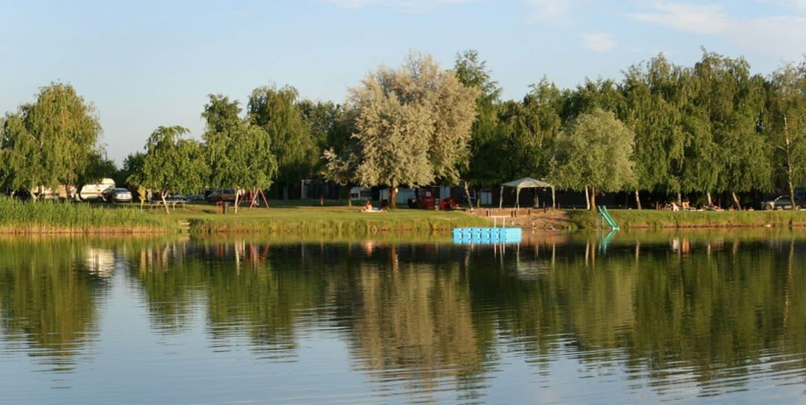 Sziksósfürdő Naturista Strand Kemping