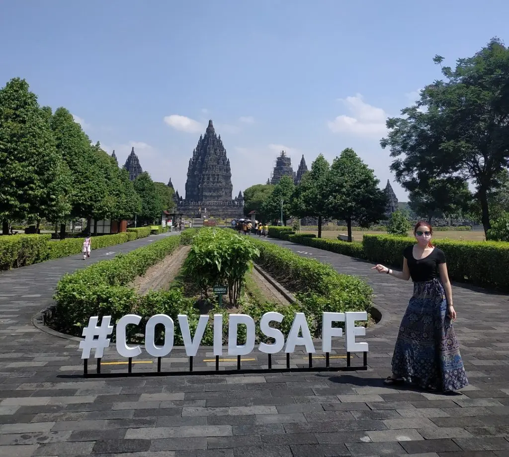 Jótékonyság adománygyűjtés maszk Indonézia Flóra az óperencián
