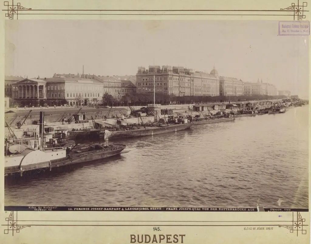 Duna-korzó Budapest látképe hotelek Sofitel Atrium Hyatt