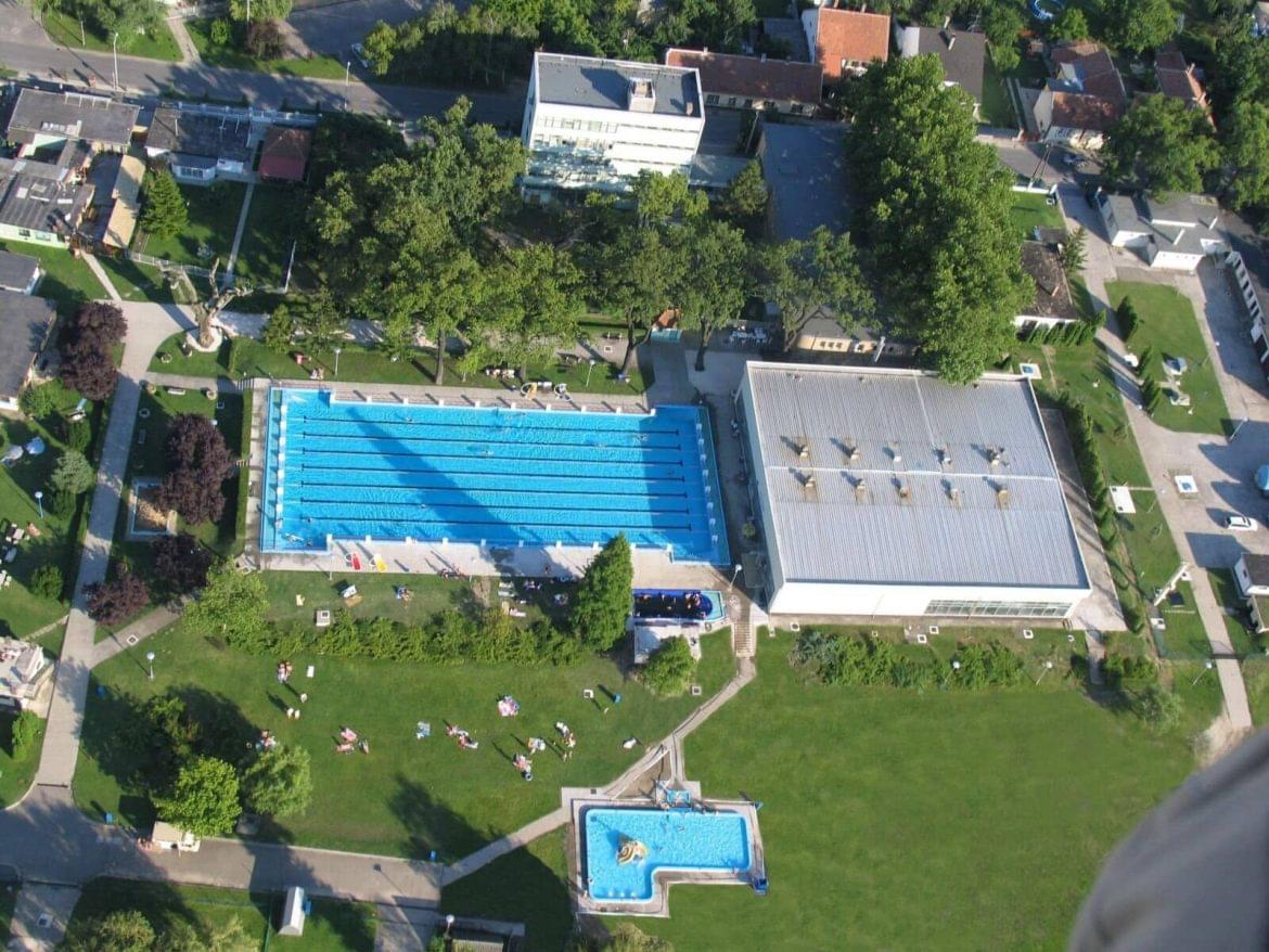 Csipke Gyógyfürdő Kiskunhalas Halasthermal fürdő fejlesztés 22 milliárd fürdőkomplexum gyógyfürdő