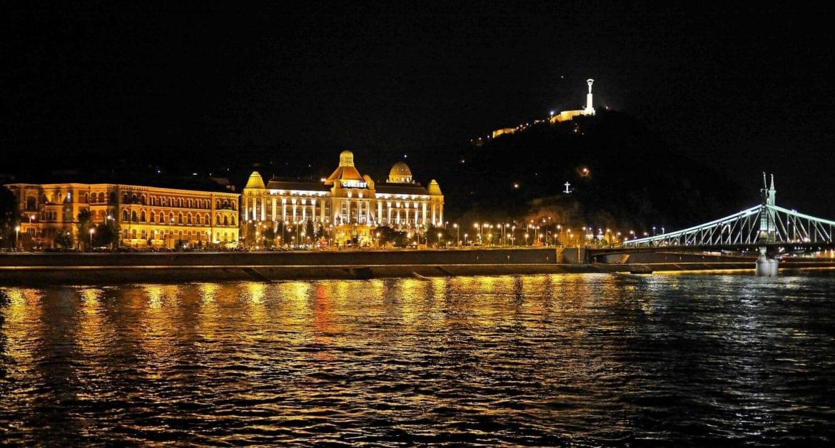 teraszok nyitása fürdők szállodák újranyitása színházak, mozik