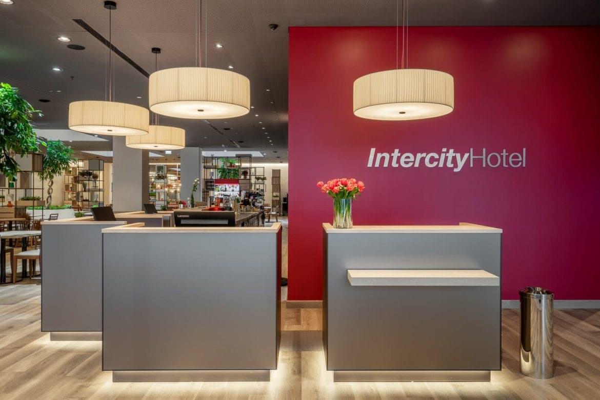 IntercityHotel Budapest szálloda recepció
