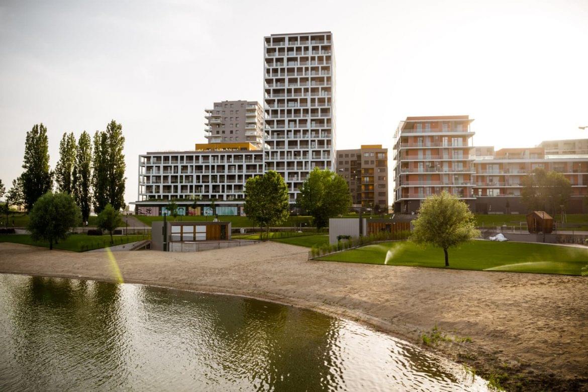 SHO BEACH Kopaszi gát Budapart szabadtéri strand Budapest