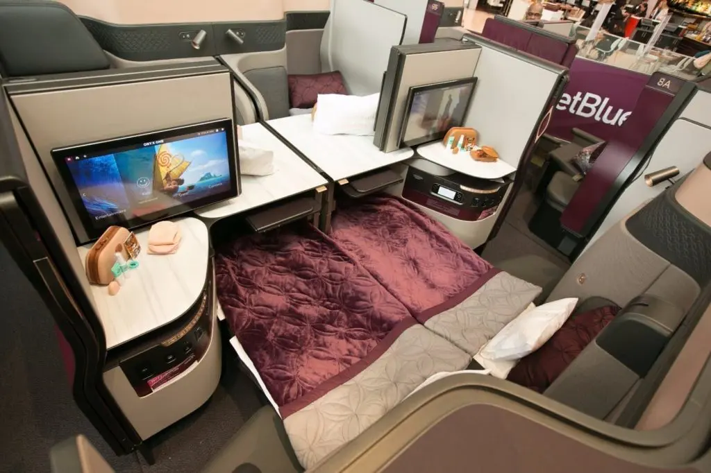 Qatar Airways világ legjobb légitársasága díj 2021 business class qsuite