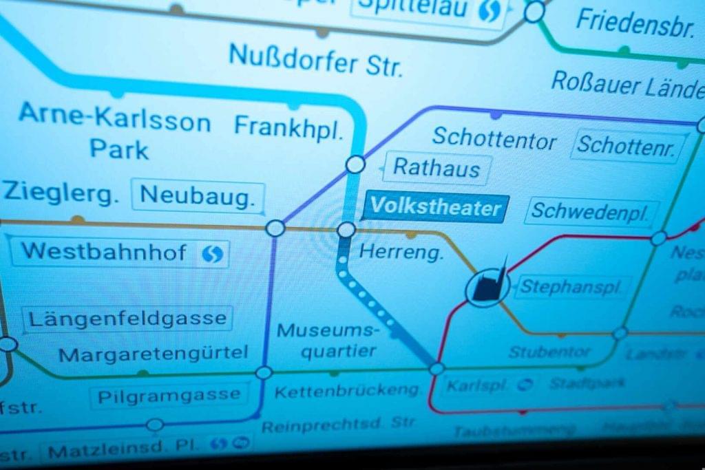 Bécs metró utastájékoztató X-Wagen