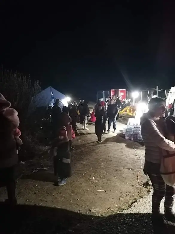 ukrán menekült önkéntes segítség