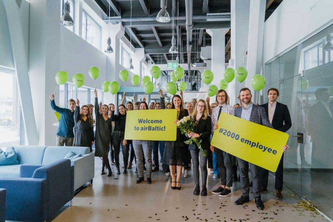 airBaltic rekord létszám bővülés 2022 augusztus