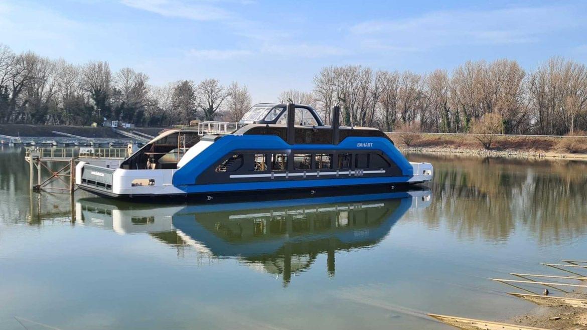 Bahart balatoni komp új hajó elindult