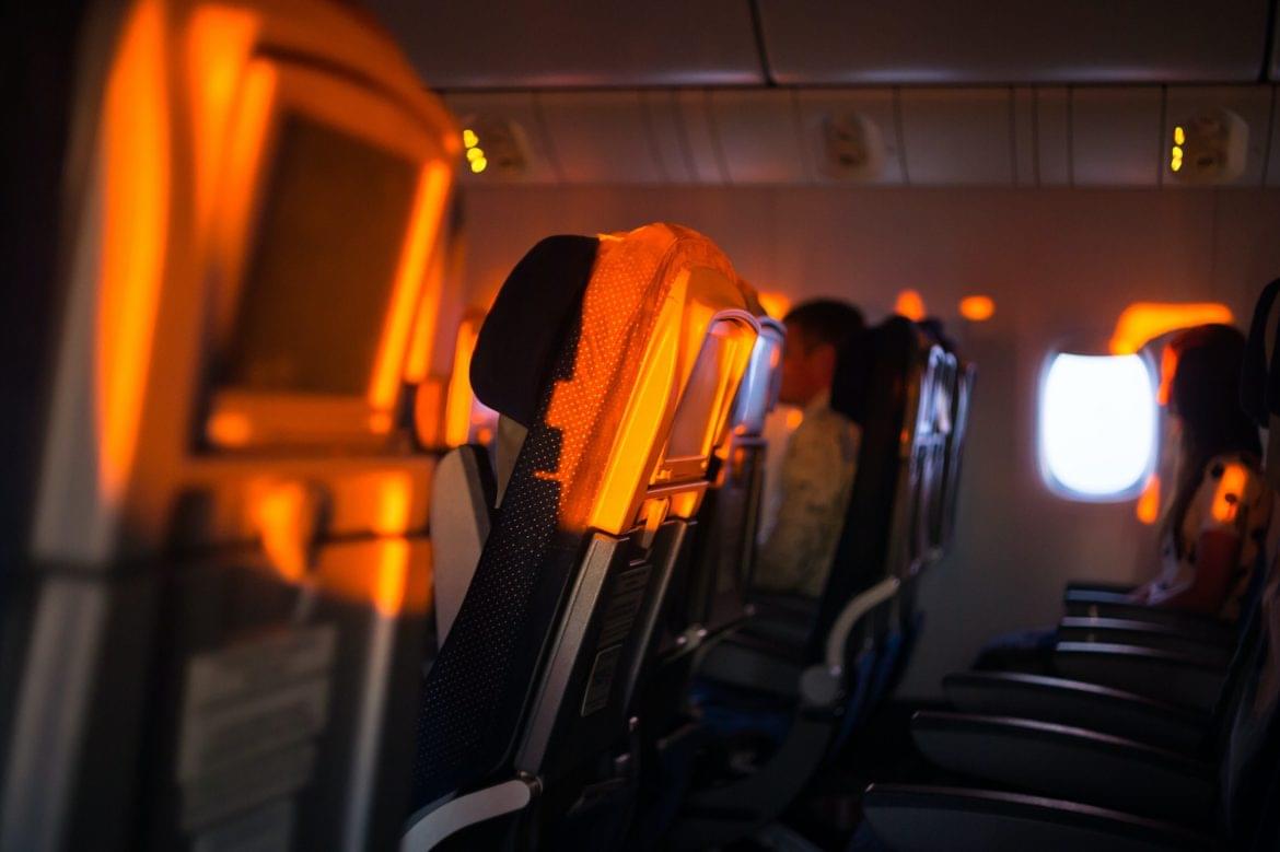 kényszerleszállás Budapest Wizz Air Korfu Katowice furcsa szag