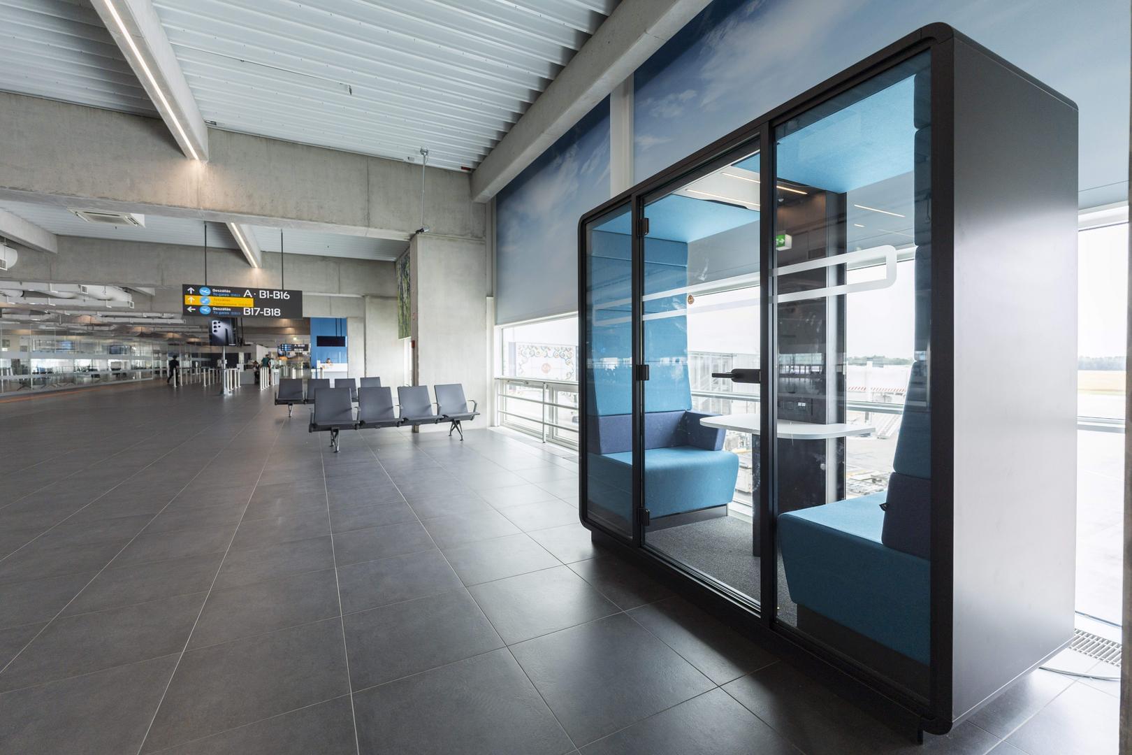 Ferihegy utasforgalom 2023 július Budapest Liszt Ferenc Nemzetközi Repülőtér