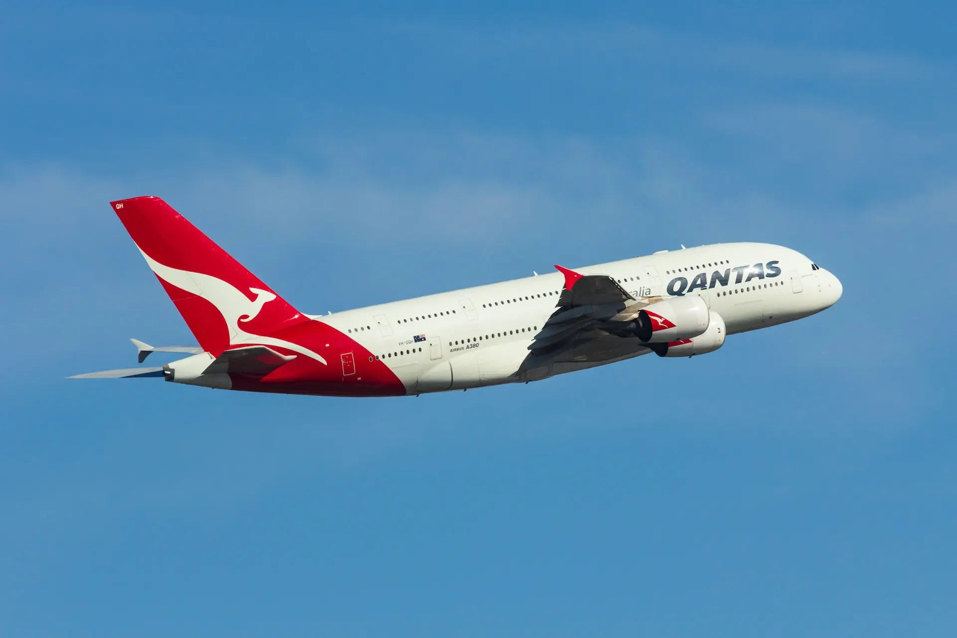 Qantas rekord bírság törölt járatok eladott jegyek