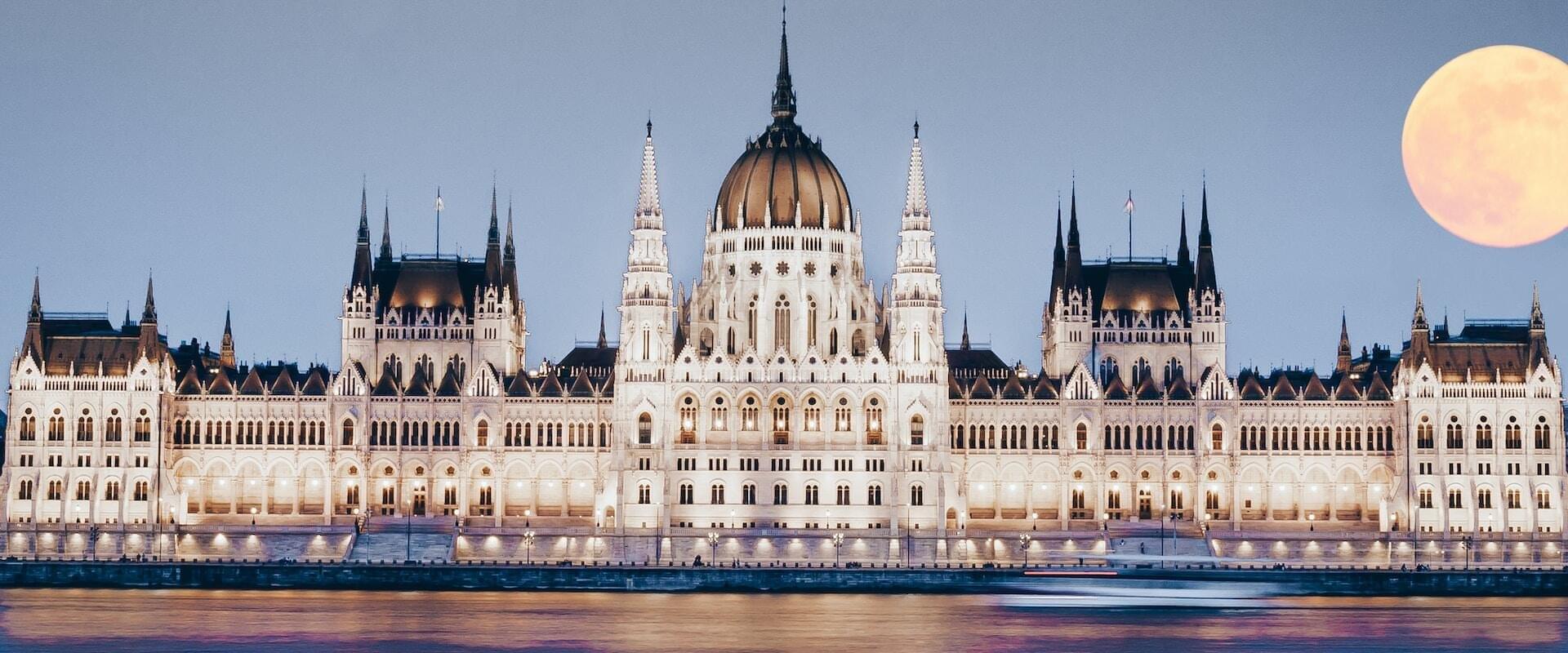 Hungary new booking law proposal