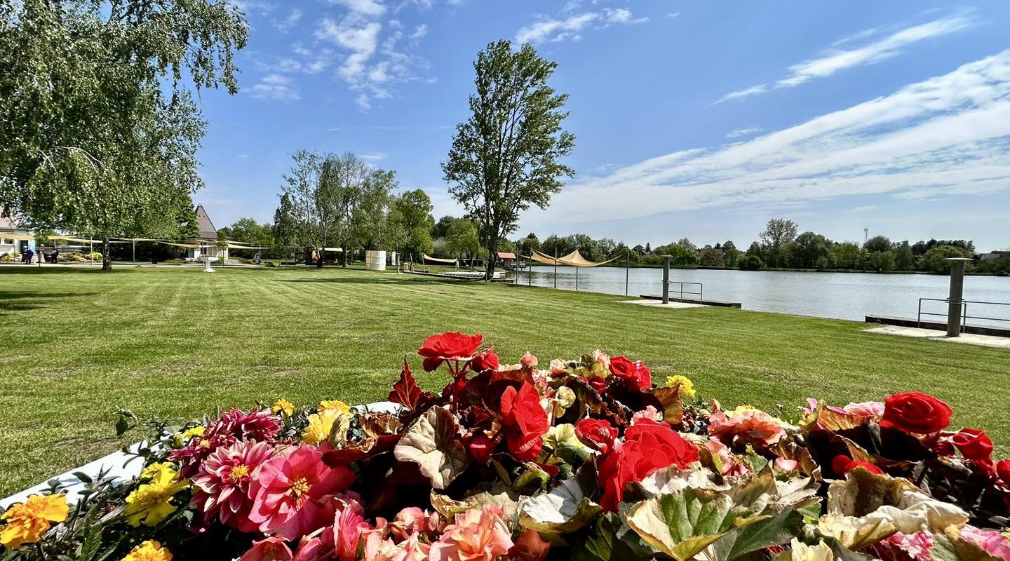 élményfürdő tófürdő parkfürdő Nyíregyháza fürdő Aquarius