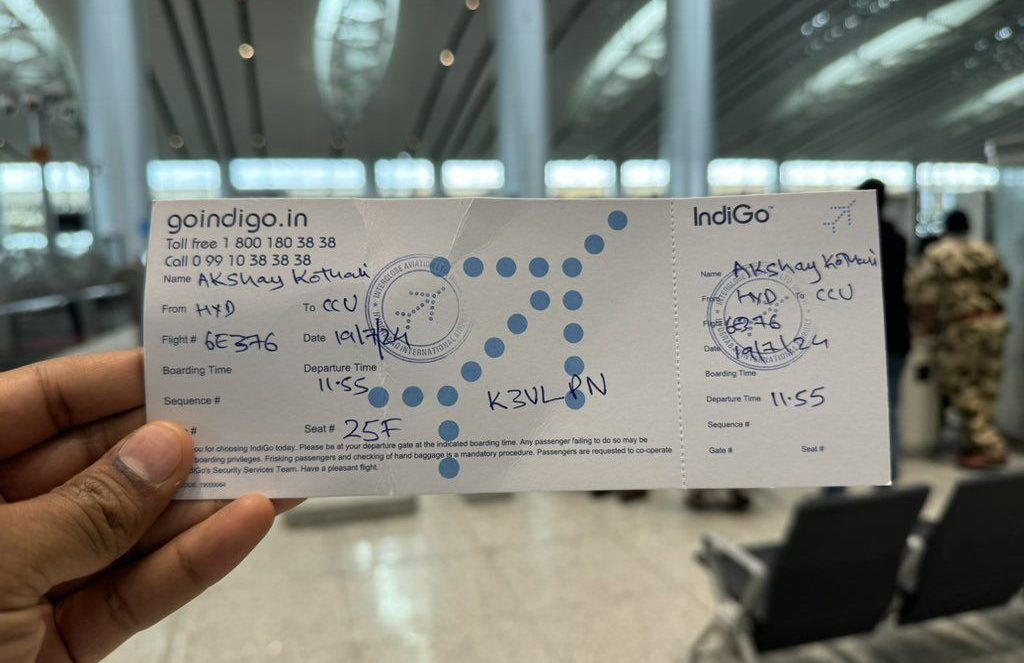 CrowdStrike globális leállás kézzel írt beszállókártya boarding pass