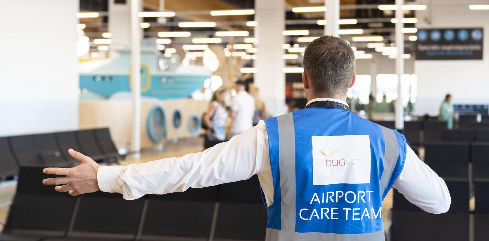segítőpont budcarezone Budapest Airport repülőtér