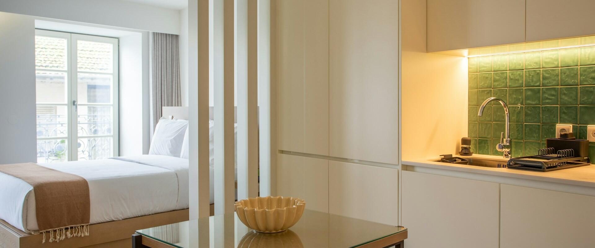 Brian Chesky Airbnb lakhatási válság túlturizmus