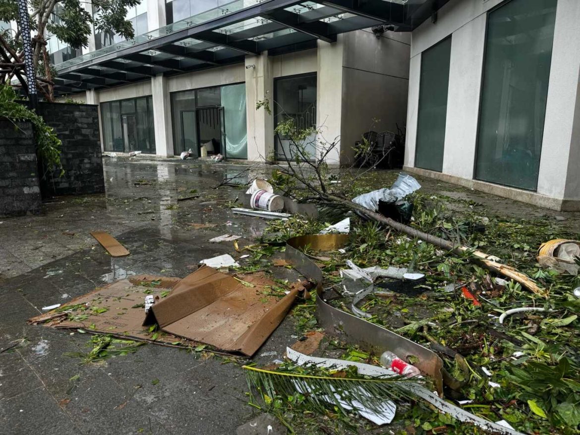 yagi tájfun Vietnám turistahajók elsüllyedtek