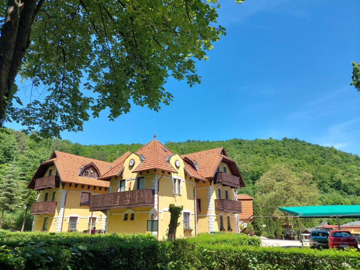 olcsó szállás kedvezményes üdülés hotel szeleta