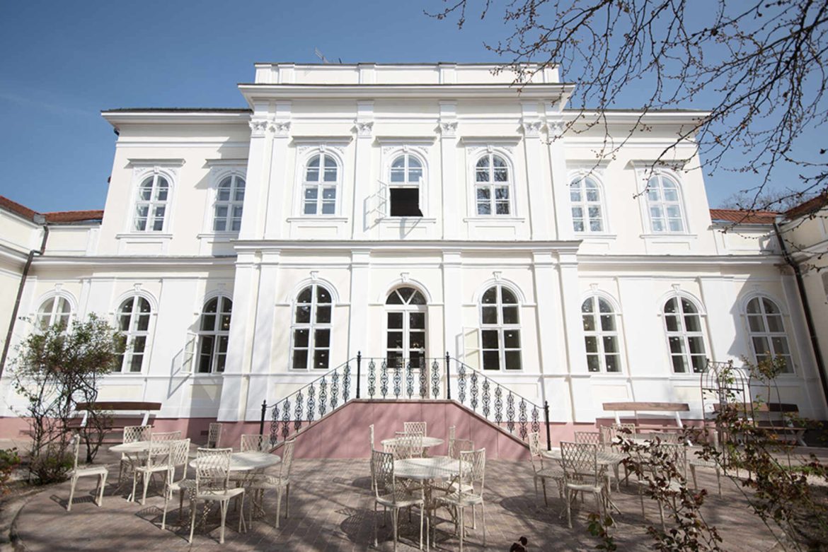 öttevényi földváry kastély aukciós ház galéria