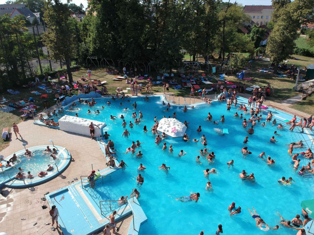 A pünkösdi hétvégén nyit a Bihar Termálliget strandfürdője