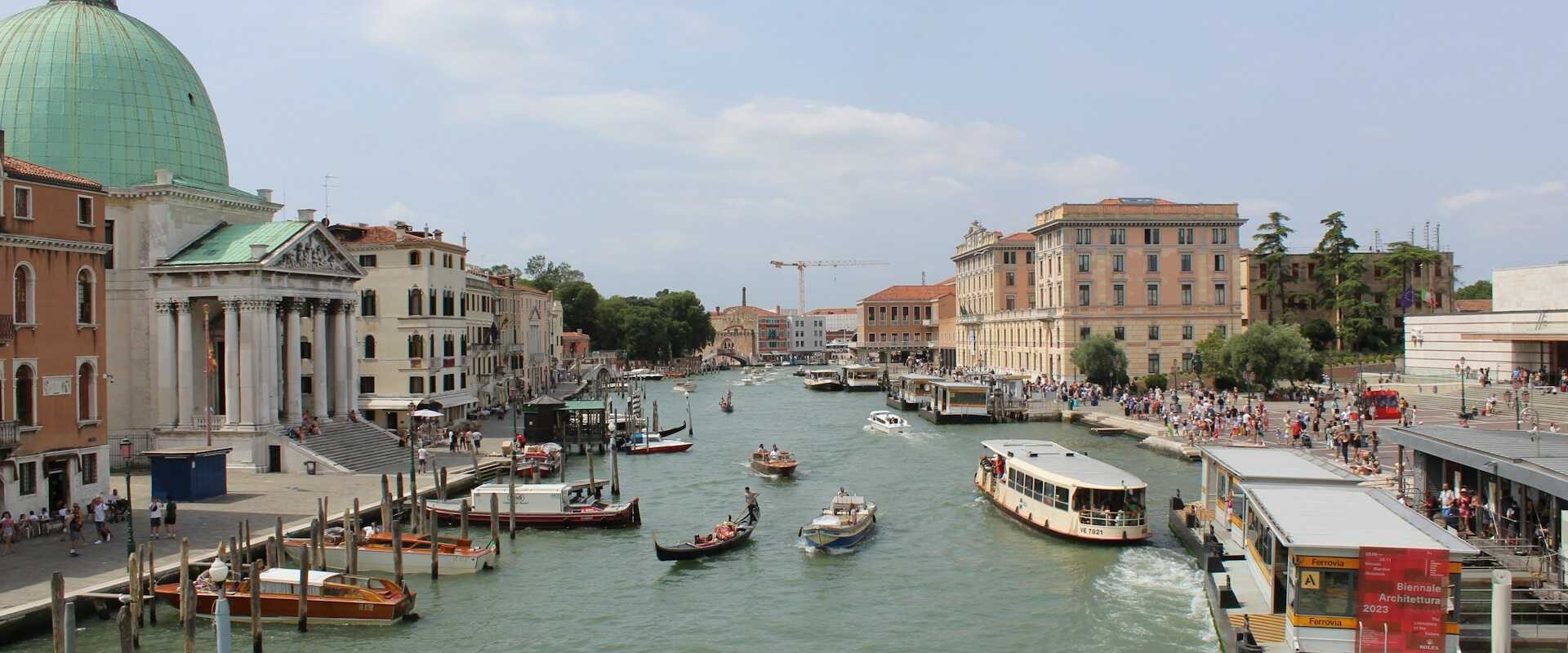 velence traghetto gondola helyett