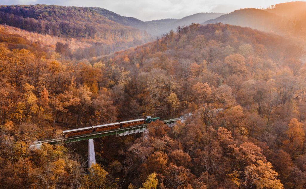 Rekordforgalom az október 23-i hosszú hétvégén, a Bükk a legkedveltebb úti célok között volt