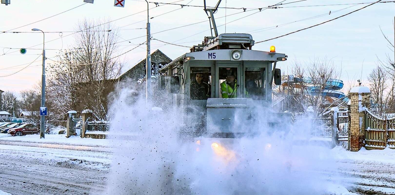 muzeális 115 éves villamos hókotró hóeltakarító gép