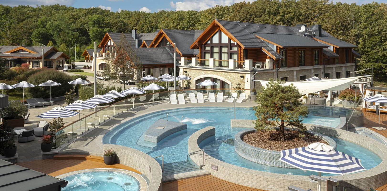 Avalon Resort Spa rönkház megújult felújítás fejlesztés Miskolctapolca
