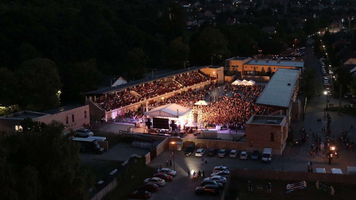 Moto Rock Fesztivál Miskolc Lovagi Tornák Tere